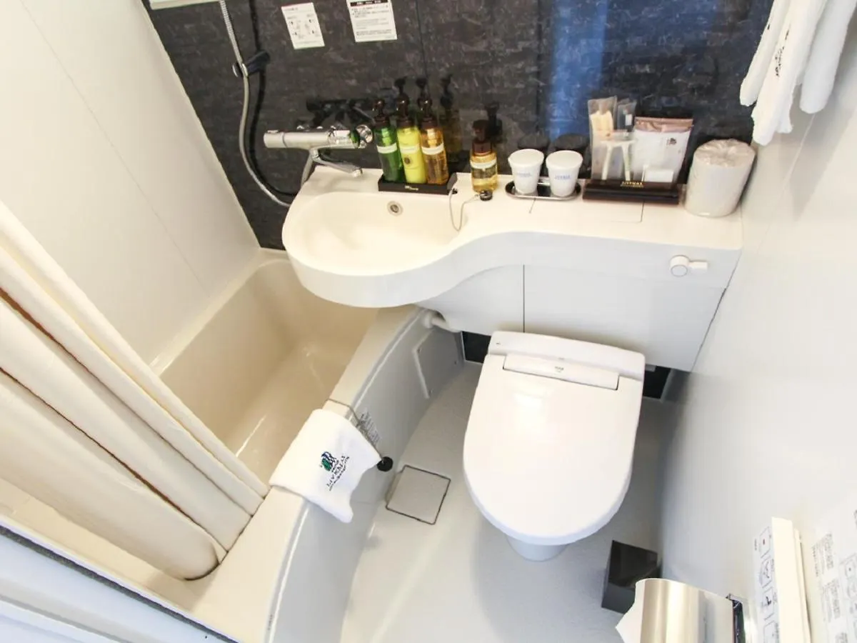 Hotel Livemax Tokyo Bakurocho 3*,