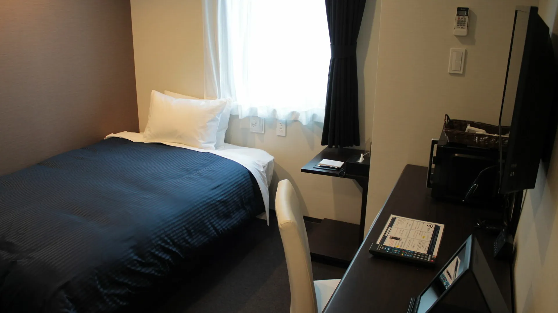Hotel Livemax Tokyo Bakurocho